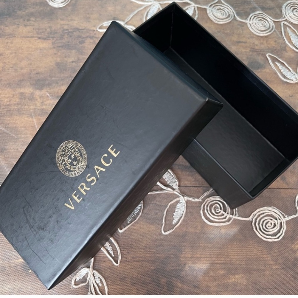 Brand New Black and Gold Eyewear Versace Box - Picture 3 of 5